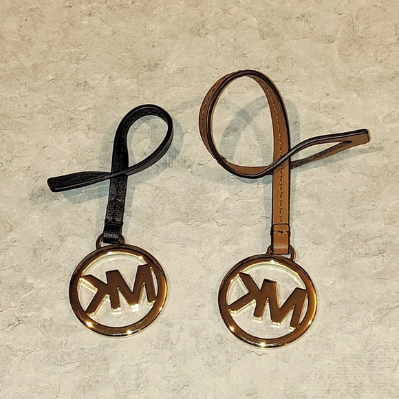 NEW BUNDLE MICHAEL KORS GOLD TONE MK BLACK & TAN LEATHER SIGNATURE BAG CHARMS - Picture 8 of 14